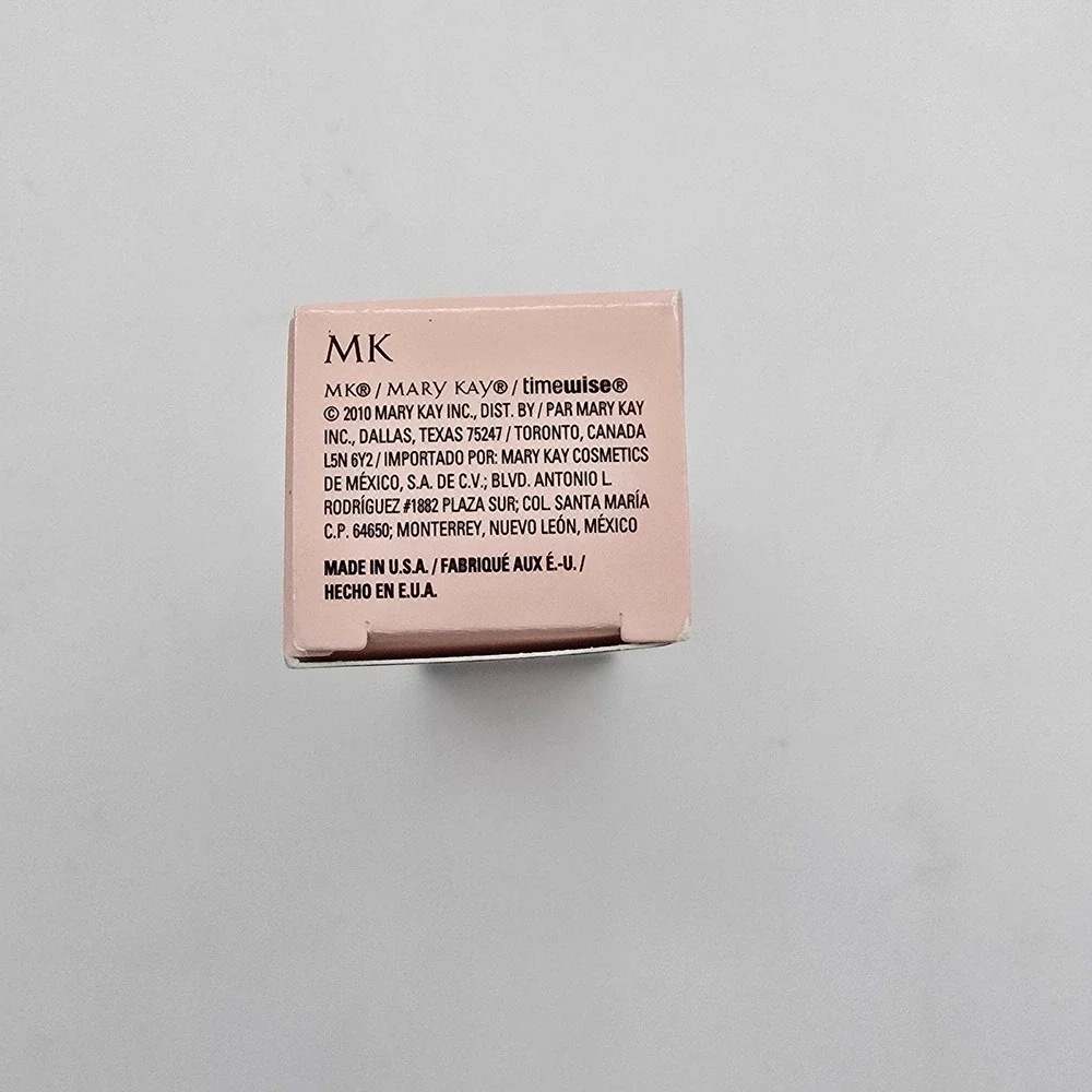 Mary Kay TimeWise Luminous-Wear Liquid Foundation Beige 2 Normal to Dry Skin 1oz